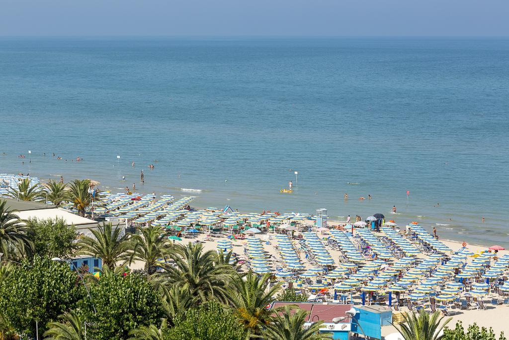 Medi Garden Hotel&Residence Alba Adriatica Zewnętrze zdjęcie