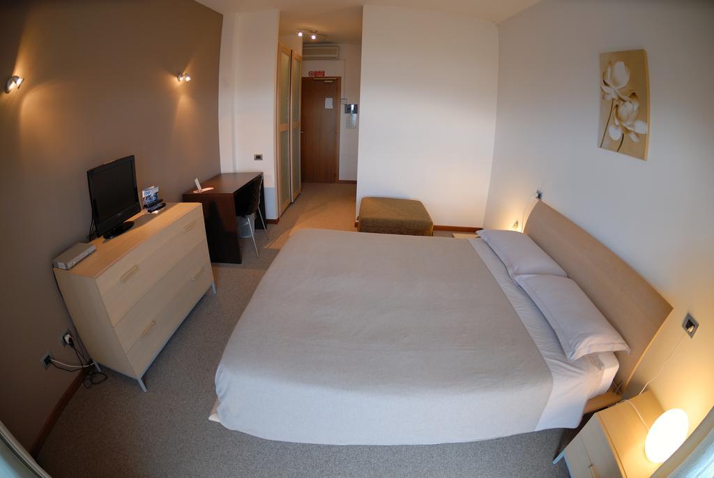 Medi Garden Hotel&Residence Alba Adriatica Zewnętrze zdjęcie