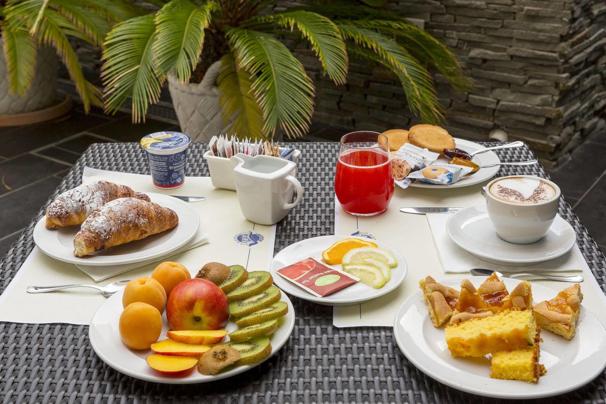 Medi Garden Hotel&Residence Alba Adriatica Zewnętrze zdjęcie